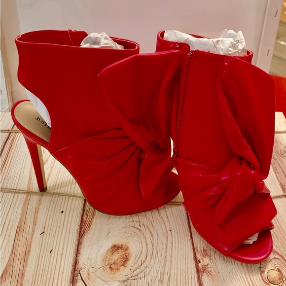 Brand new, never worn JustFab heels, size 8.5 - Picture 2 of 4